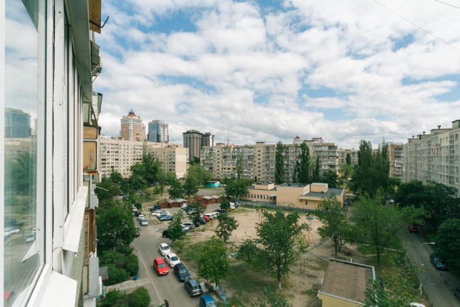Apartment Near Dream Town Kiev Exterior foto